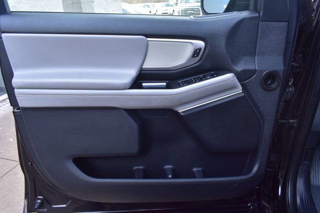 Used 2025 Ford Expedition Max Active AWD/4WD image 19