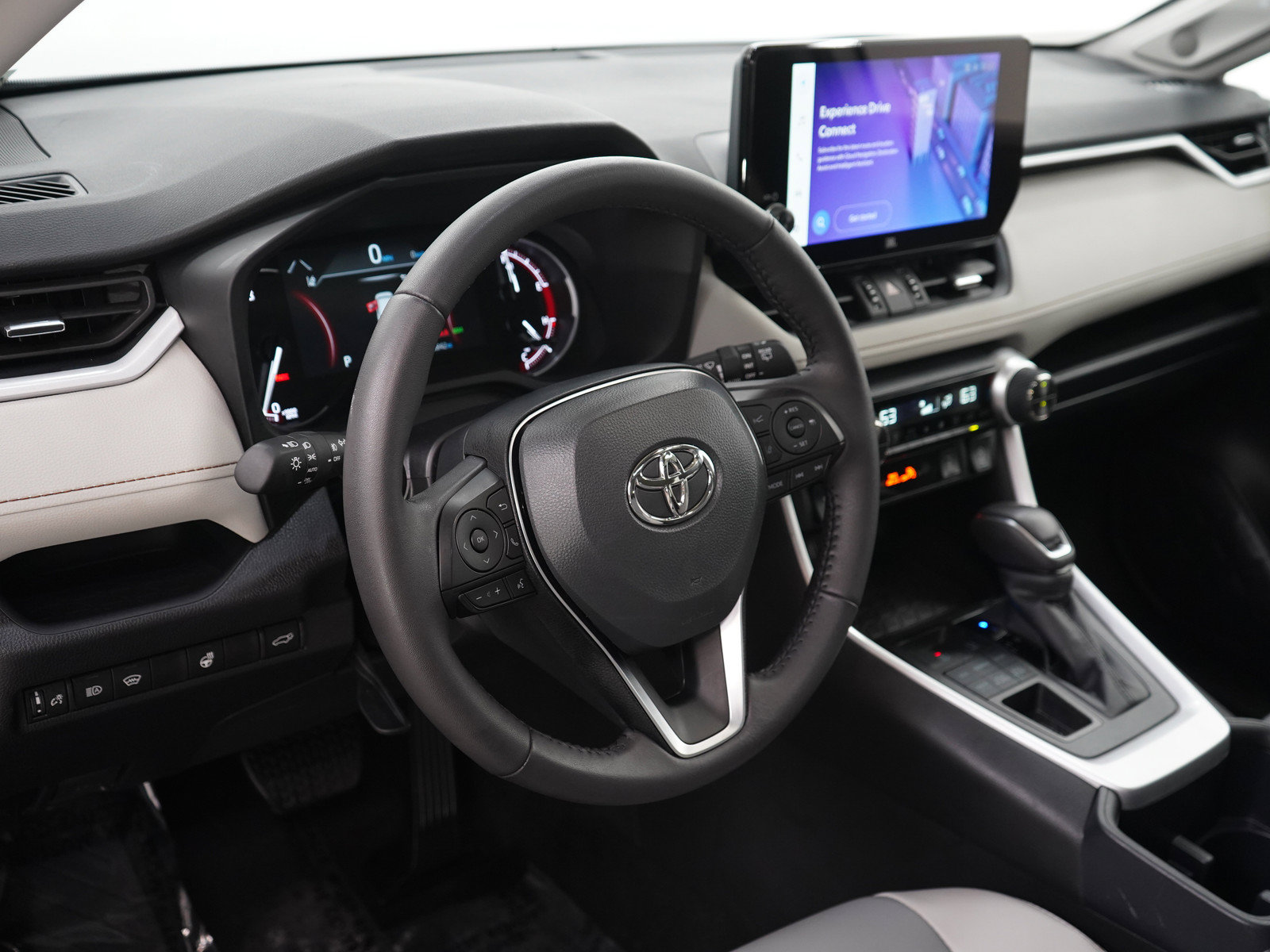 Used 2025 Toyota RAV4 XLE Premium w/ Weather Package AWD/4WD image 21