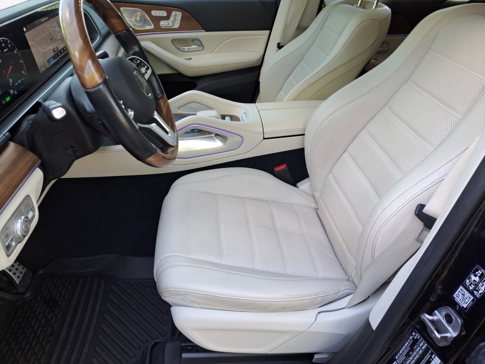 Used 2022 Mercedes-Benz GLS 580 4MATIC image 10