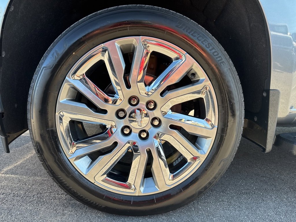 Used 2019 Chevrolet Silverado 1500 High Country w/ High Country Premium Package image 15