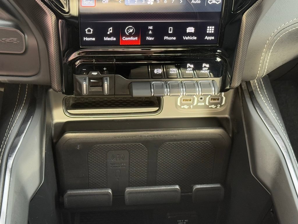 Used 2024 RAM 2500 Limited AWD/4WD image 18