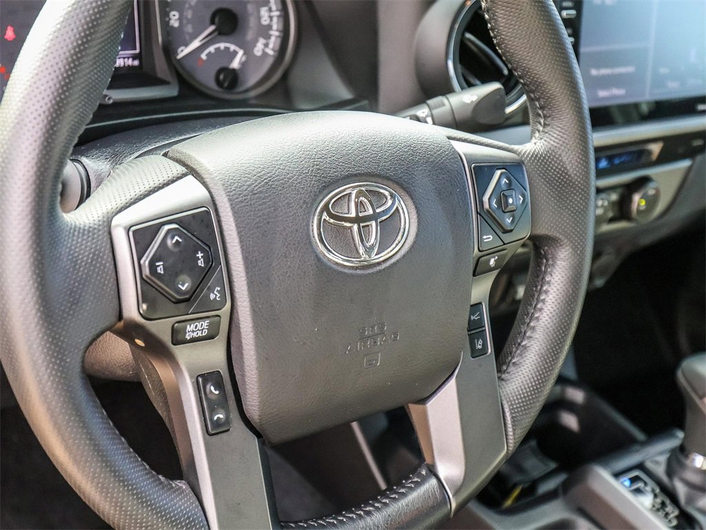 Used 2021 Toyota Tacoma TRD Off-Road image 28