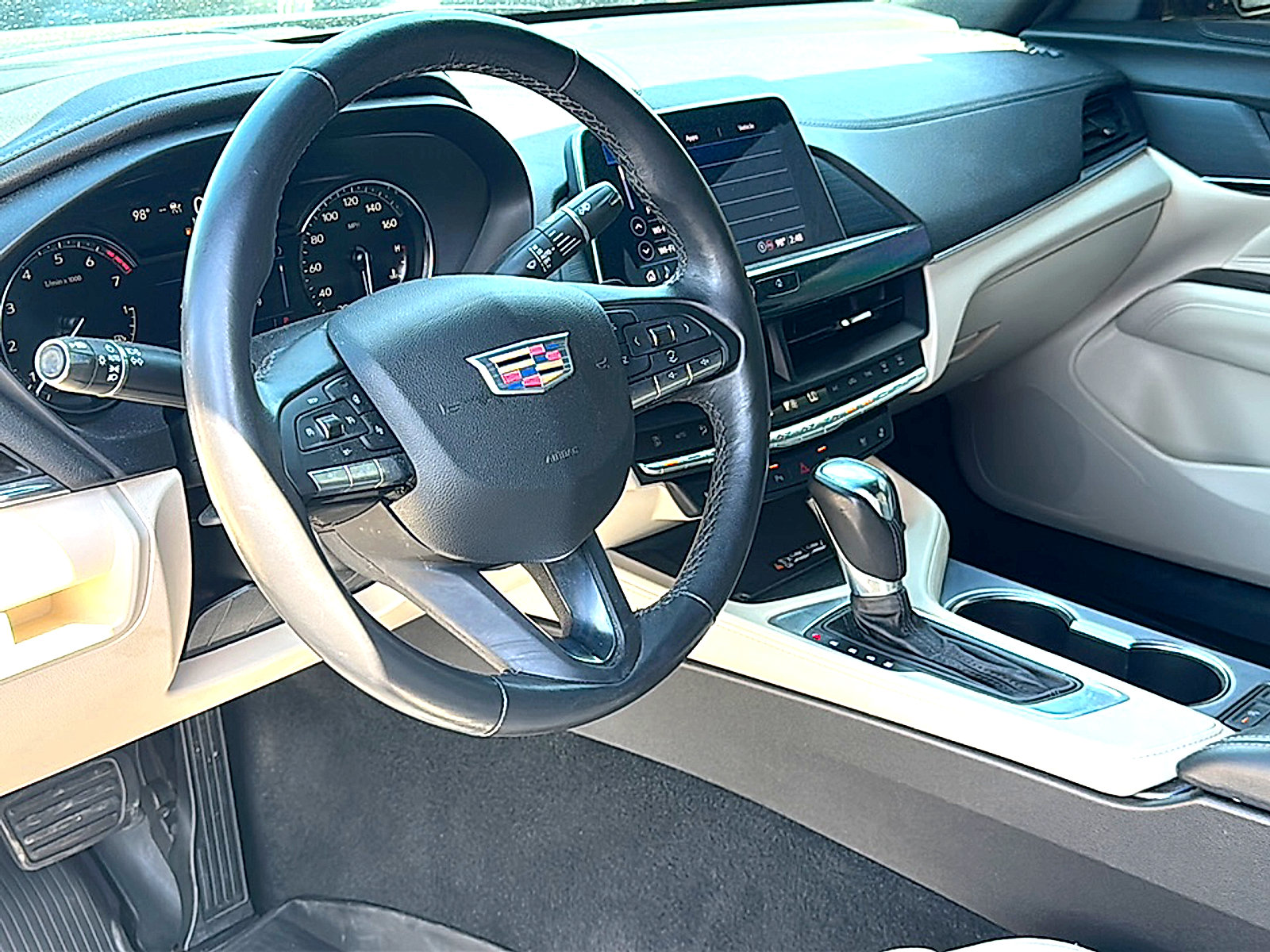 Used 2022 Cadillac CT4 Premium Luxury w/ Climate Package AWD/4WD image 12