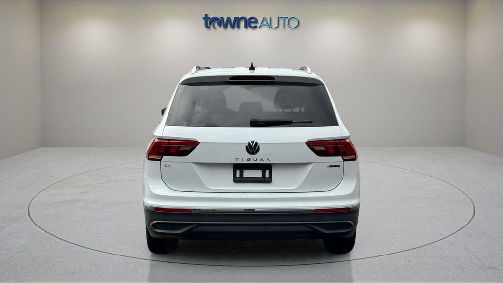 Used 2022 Volkswagen Tiguan SE image 4
