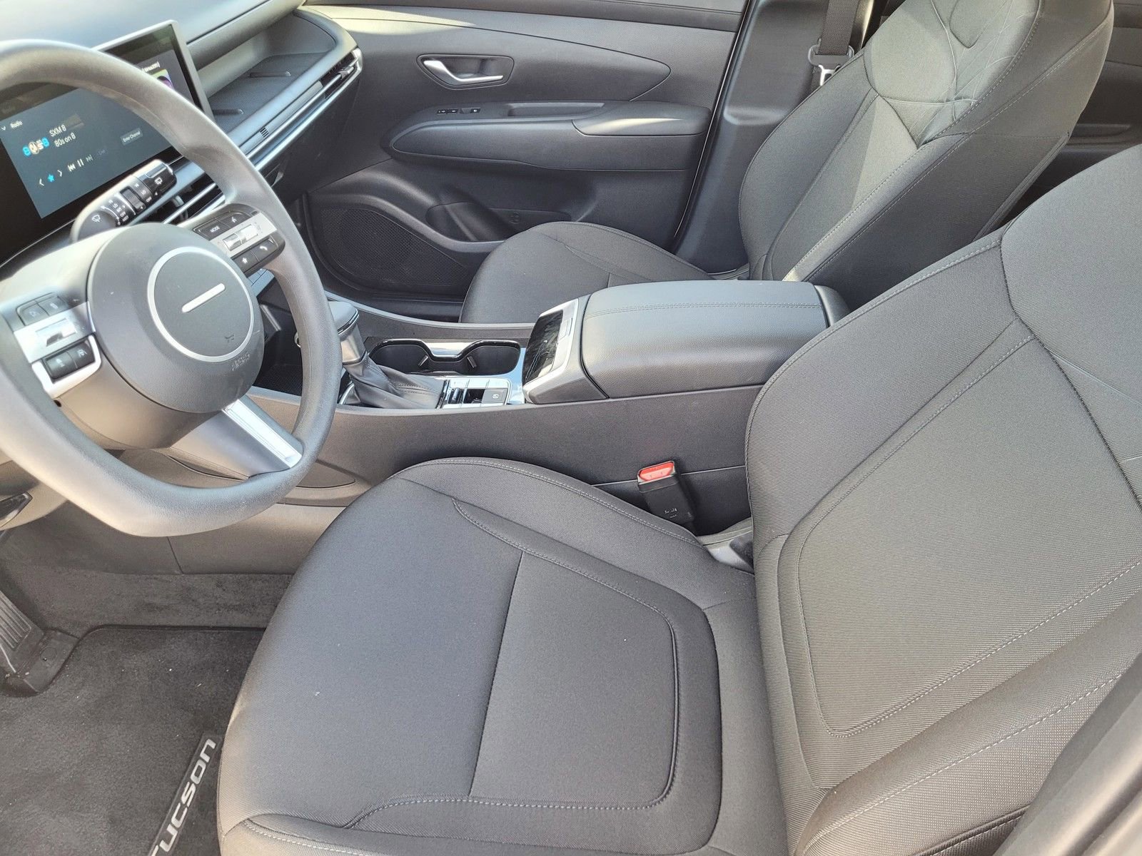 Certified 2025 Hyundai Tucson SE image 19
