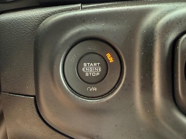 Used 2022 Jeep Gladiator Overland image 16