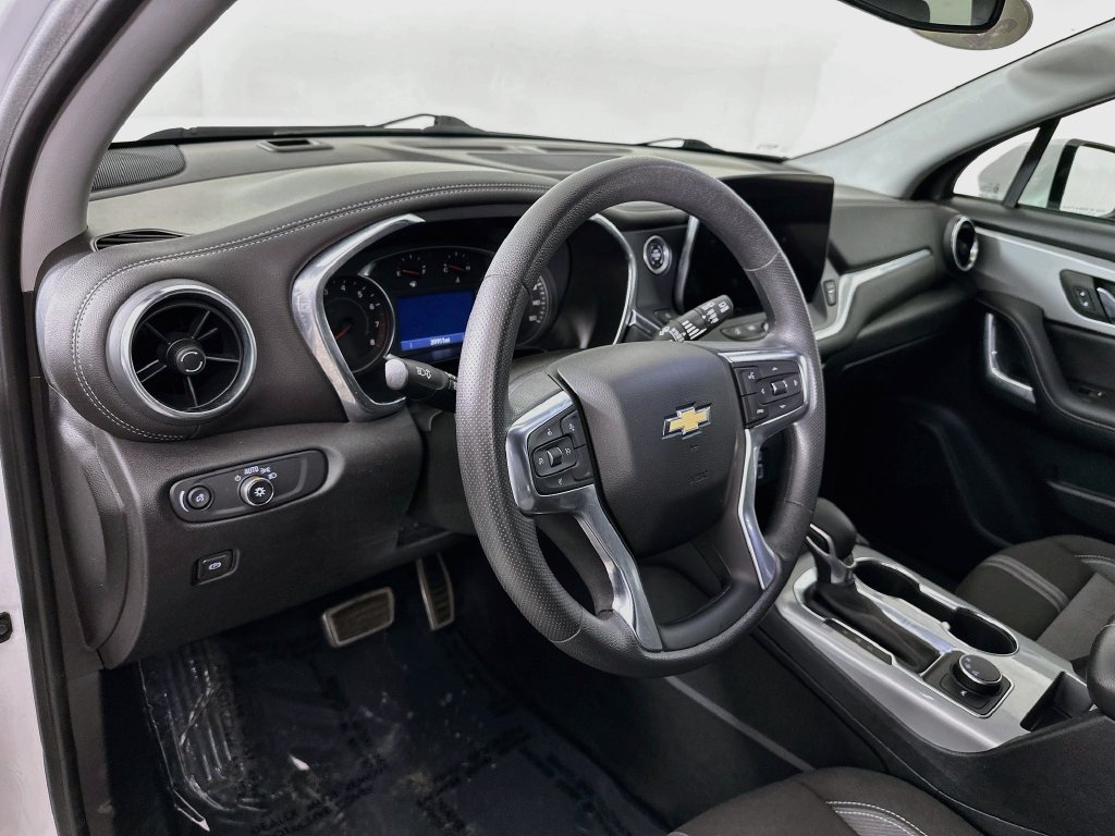 Used 2023 Chevrolet Blazer LT w/ Convenience Package FWD image 15