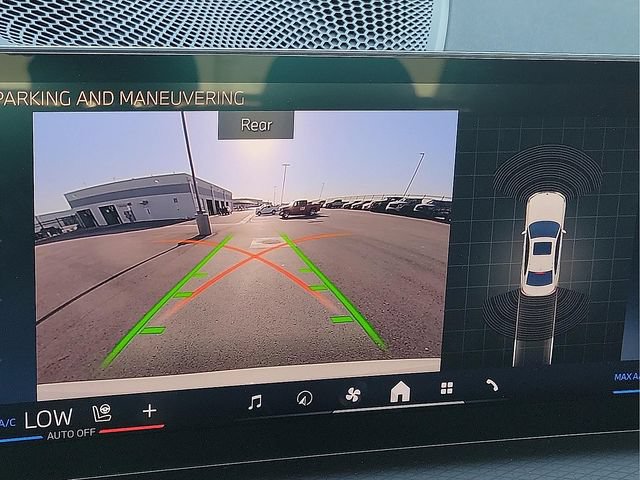 New 2026 BMW 330i xDrive Sedan AWD/4WD image 28