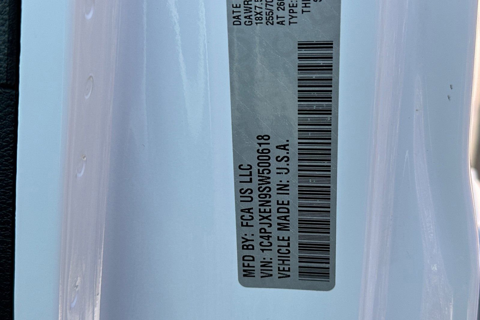 Used 2025 Jeep Wrangler Sahara image 28