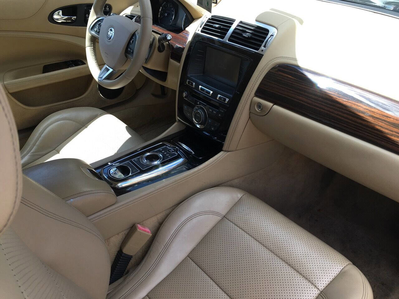 Used 2013 Jaguar XK Coupe RWD image 36