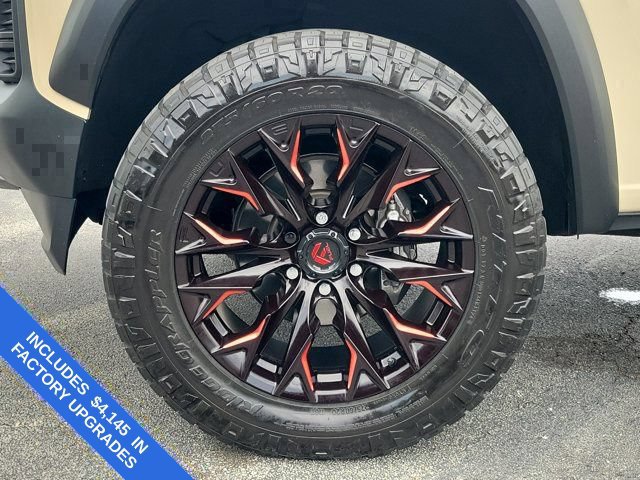 Used 2023 Chevrolet Colorado Trail Boss w/ Technology Package AWD/4WD image 9