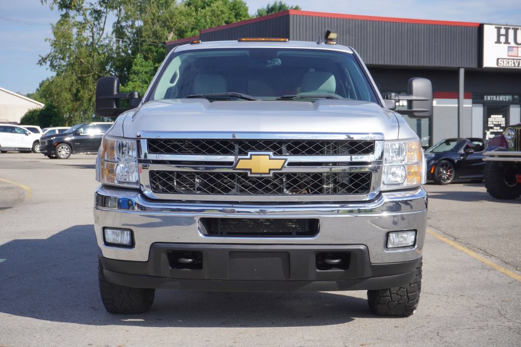 Used 2014 Chevrolet Silverado 3500 LT w/ Custom Sport Truck Package AWD/4WD image 2