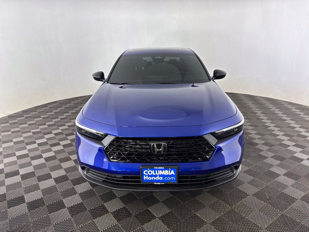 Used 2025 Honda Accord Sport image 2