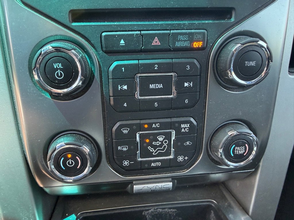 Used 2014 Ford F150 FX4 w/ Equipment Group 402A Luxury AWD/4WD image 25