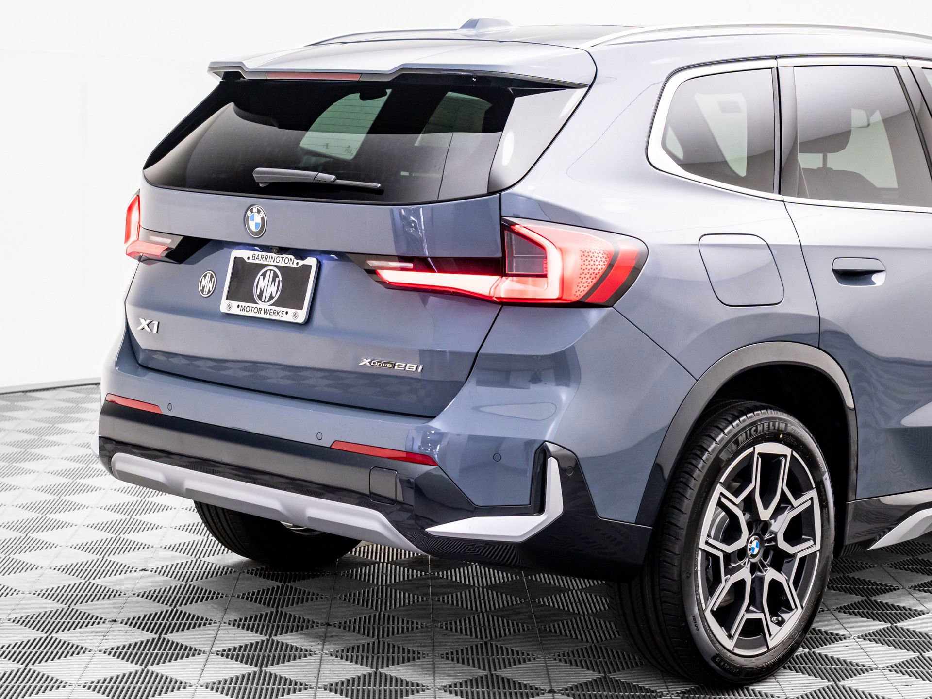 Used 2025 BMW X1 xDrive28i w/ Technology Package image 32