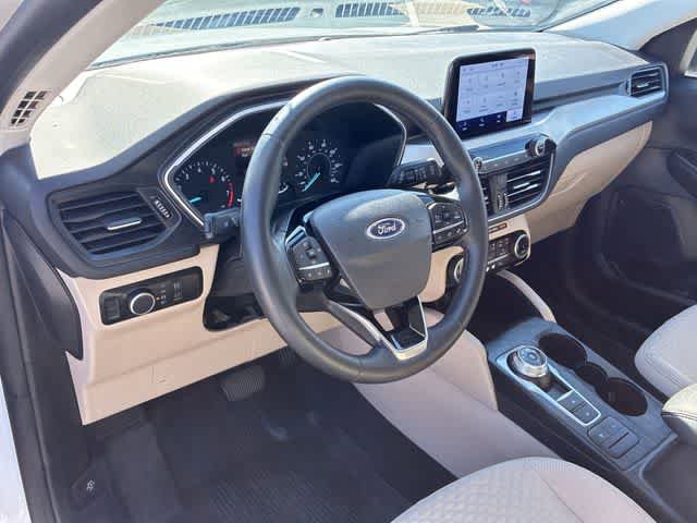 Used 2022 Ford Escape SE w/ Convenience Package FWD image 2