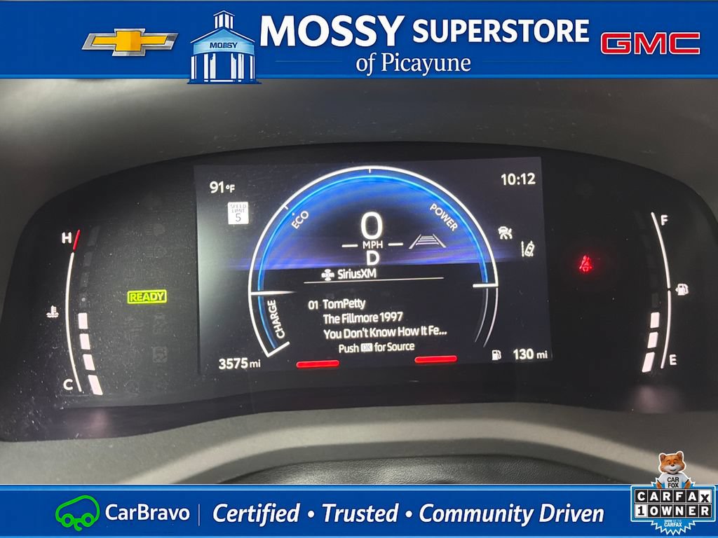 Used 2025 Toyota Camry SE w/ Convenience Package FWD image 16