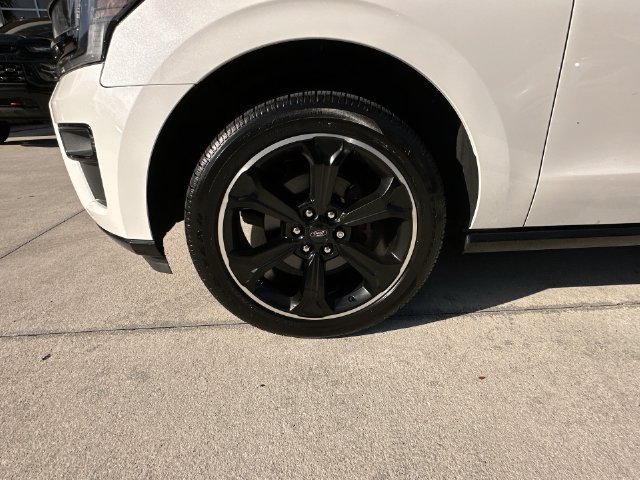 Used 2023 Ford Expedition Max Limited RWD image 18