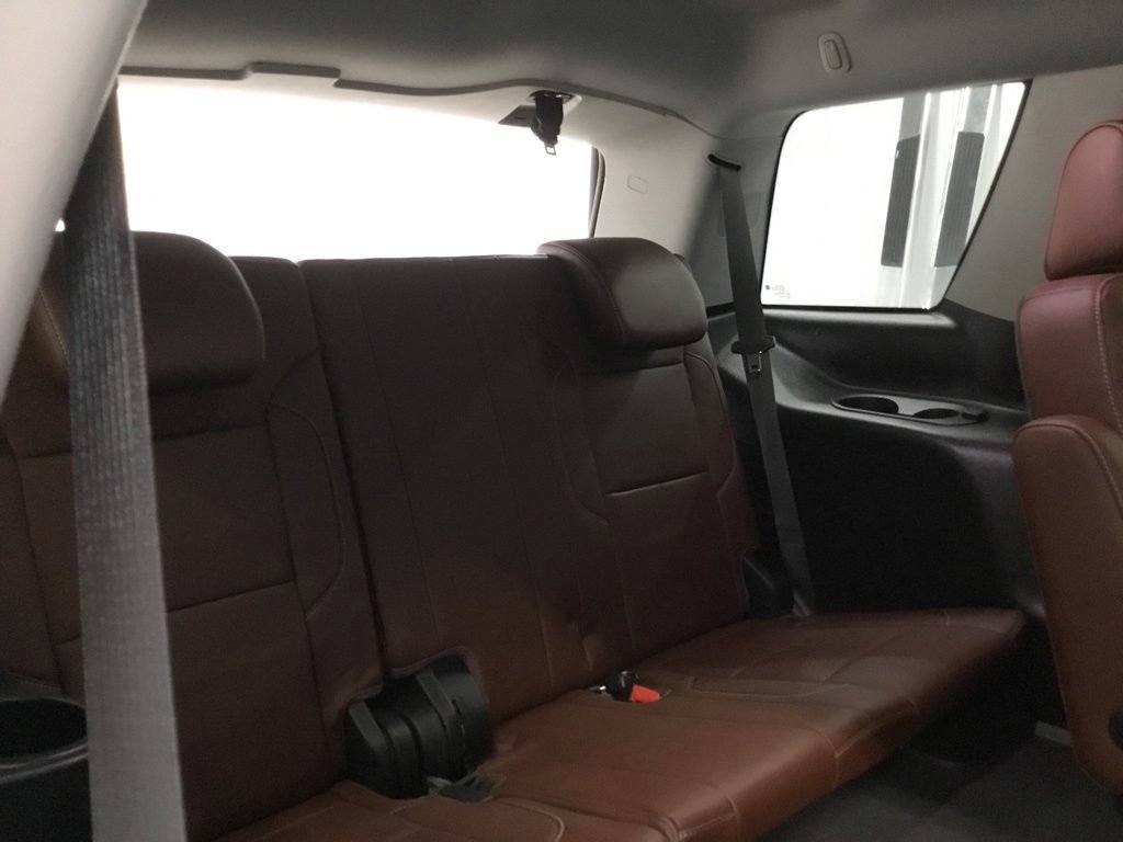 Used 2019 Chevrolet Tahoe Premier w/ Premier Plus Edition AWD/4WD image 18