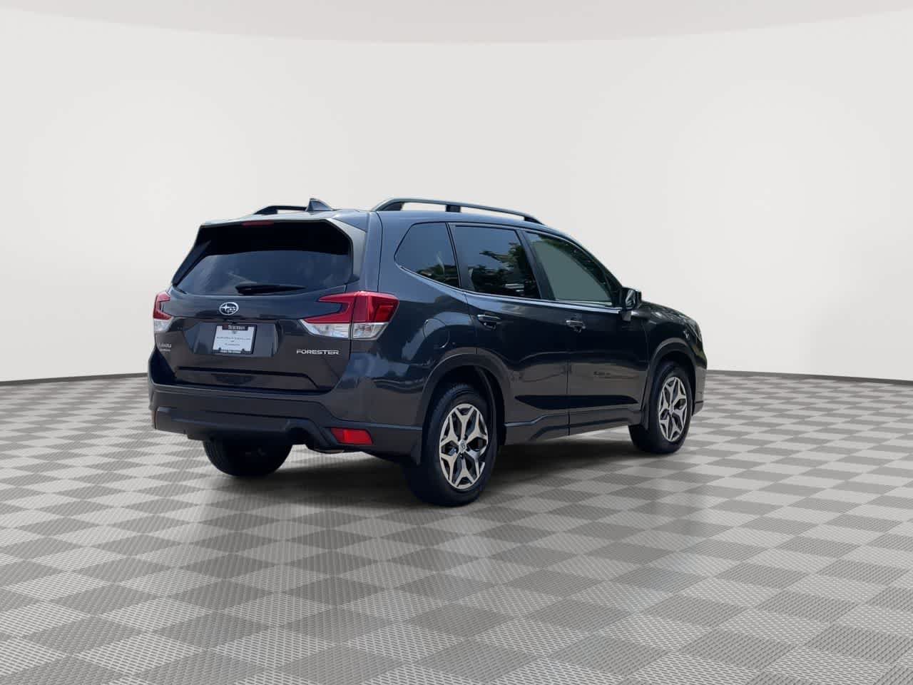 Used 2019 Subaru Forester Premium w/ All-Weather Package AWD/4WD image 8