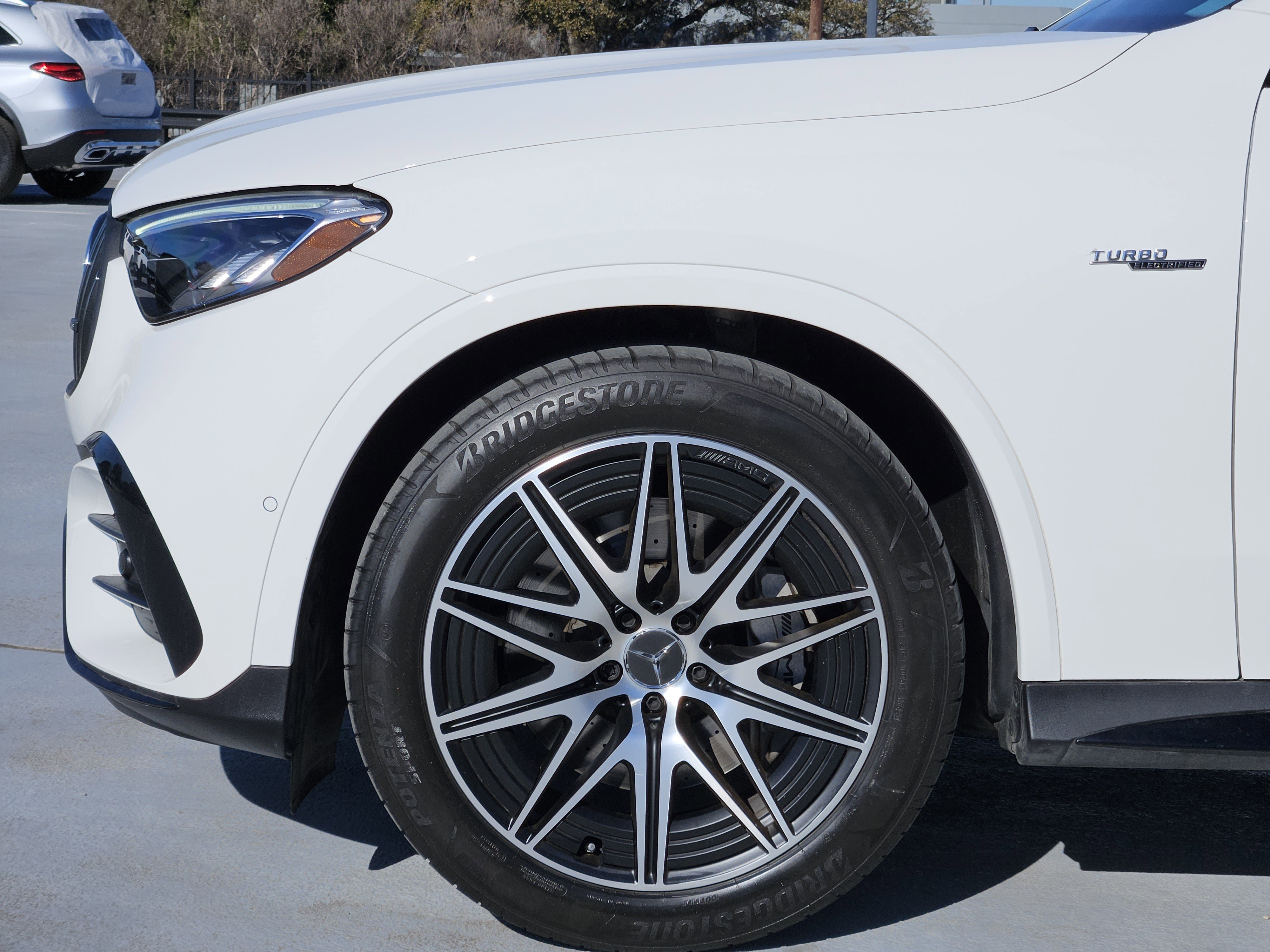 Used 2025 Mercedes-Benz GLC 43 AMG 4MATIC image 11