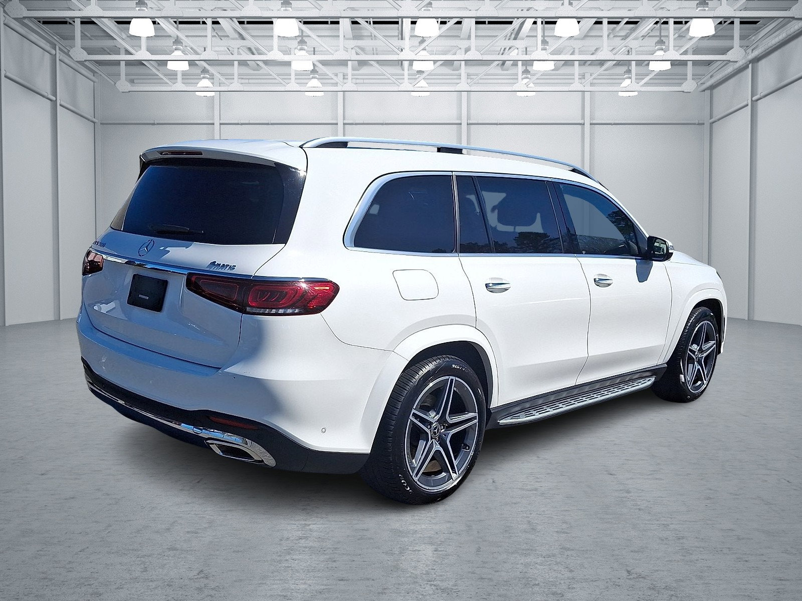 Used 2023 Mercedes-Benz GLS 580 4MATIC image 6