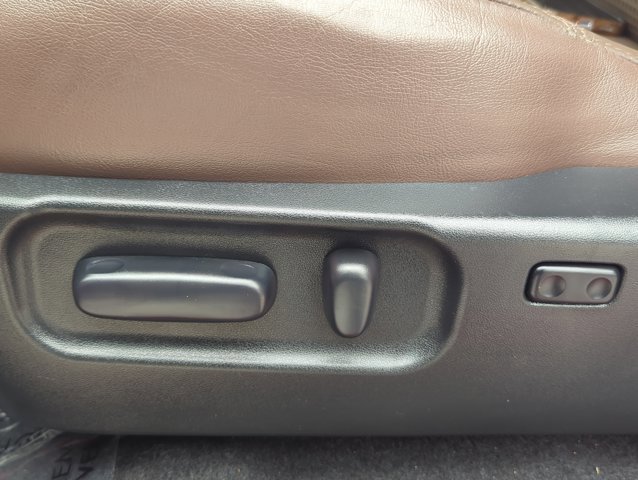 Used 2022 Toyota Tacoma Limited RWD image 13