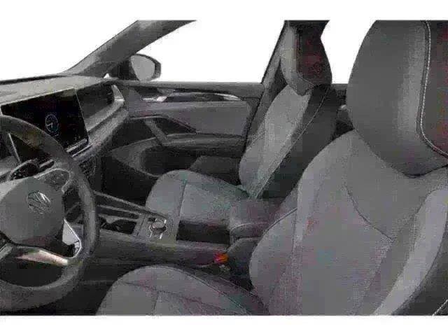 New 2026 Volkswagen Tiguan SE R-Line AWD/4WD image 6