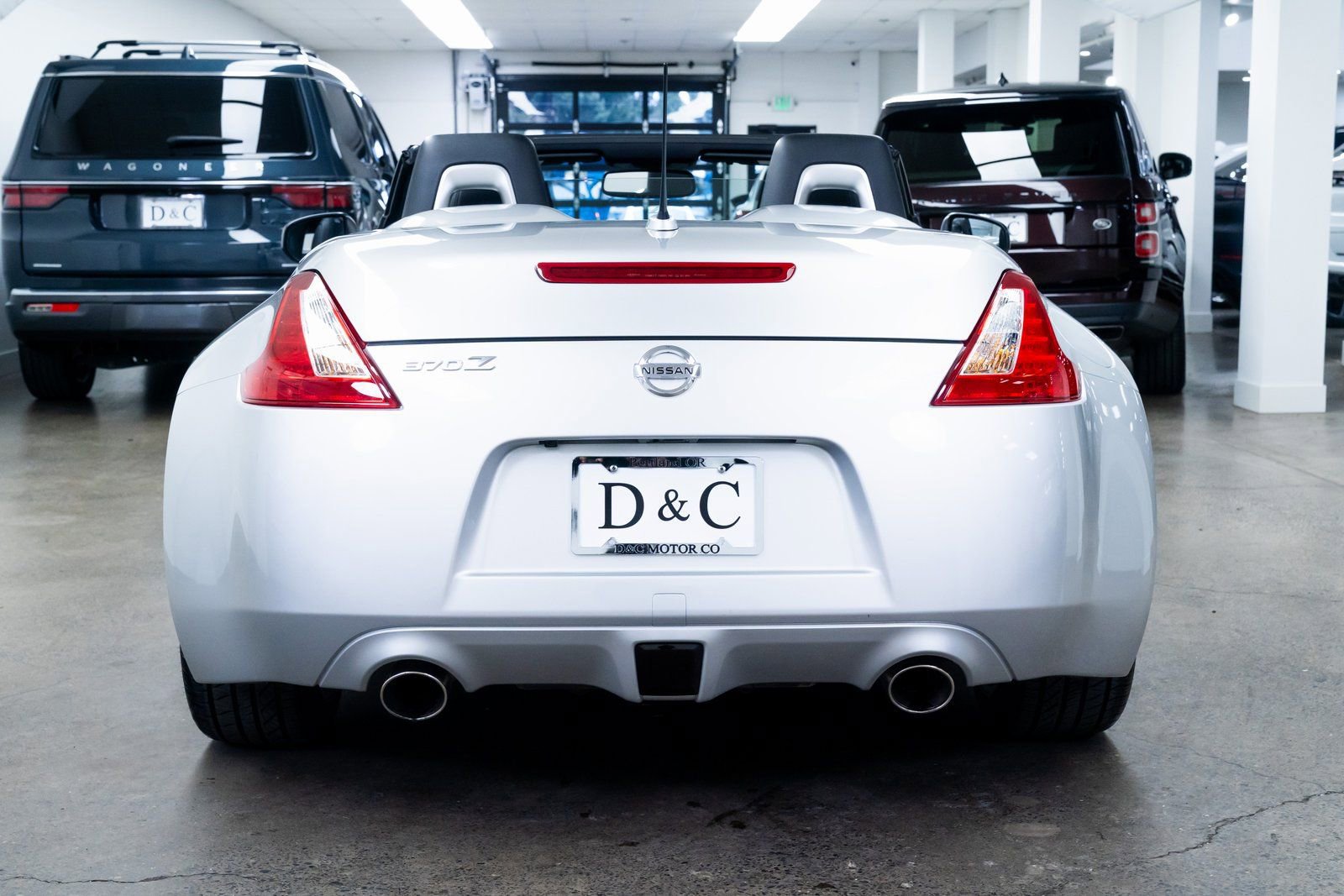 Used 2011 Nissan 370Z Touring image 5