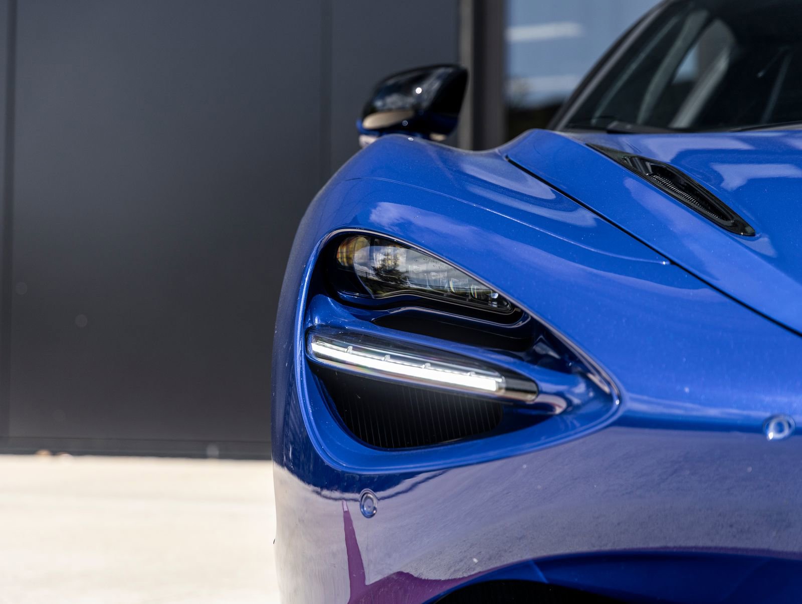 Used 2024 McLaren 750S Spider image 23