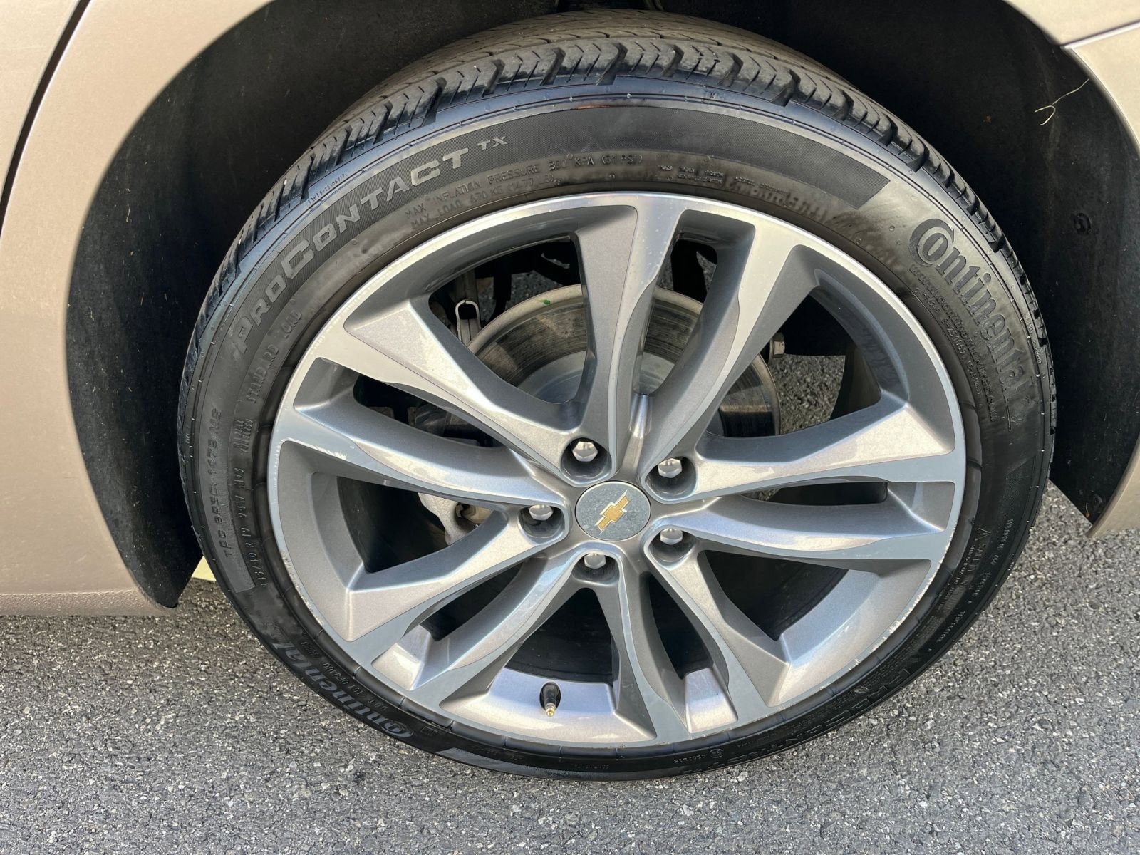 Used 2024 Chevrolet Malibu LT image 30