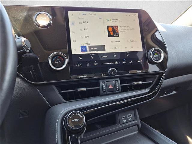 Used 2022 Lexus NX 350h AWD w/ Towing Package (2000 Lbs) image 23