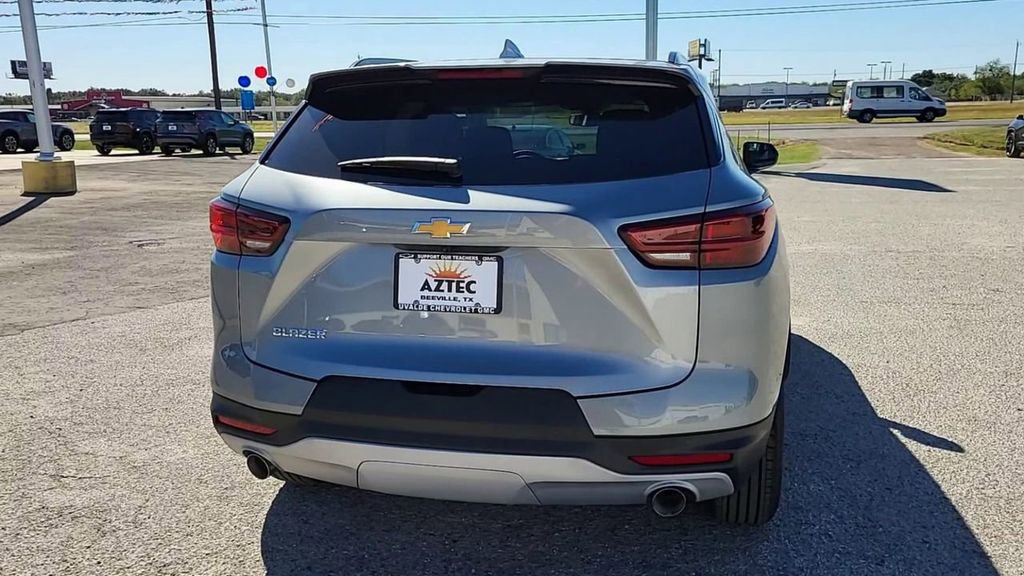 New 2026 Chevrolet Blazer LT w/ Convenience Package image 7