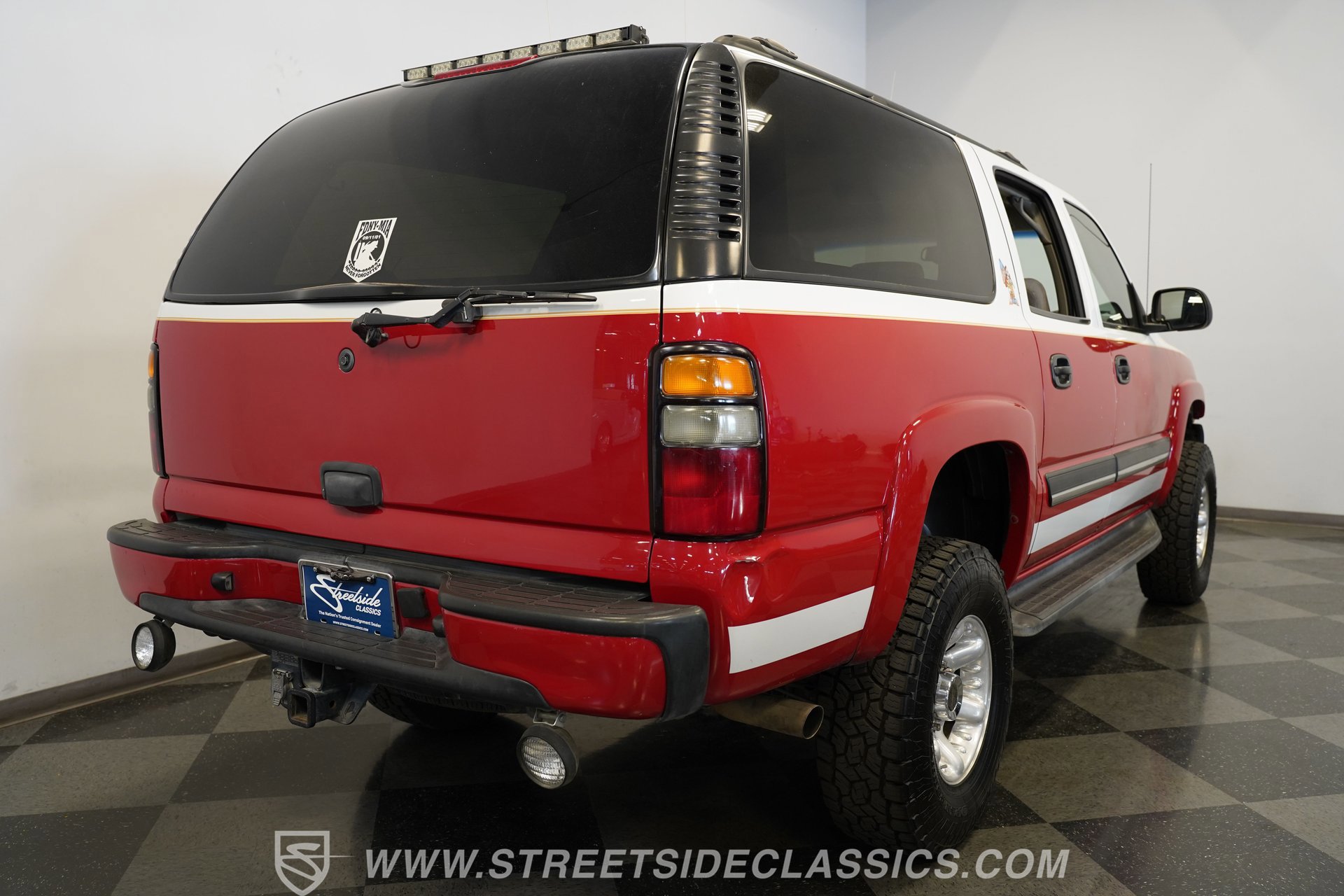 Used 2004 Chevrolet Suburban 2500 AWD/4WD image 12