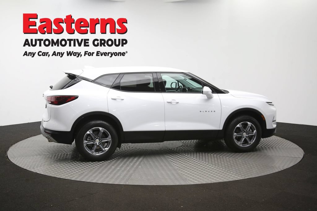 Used 2025 Chevrolet Blazer LT FWD image 46