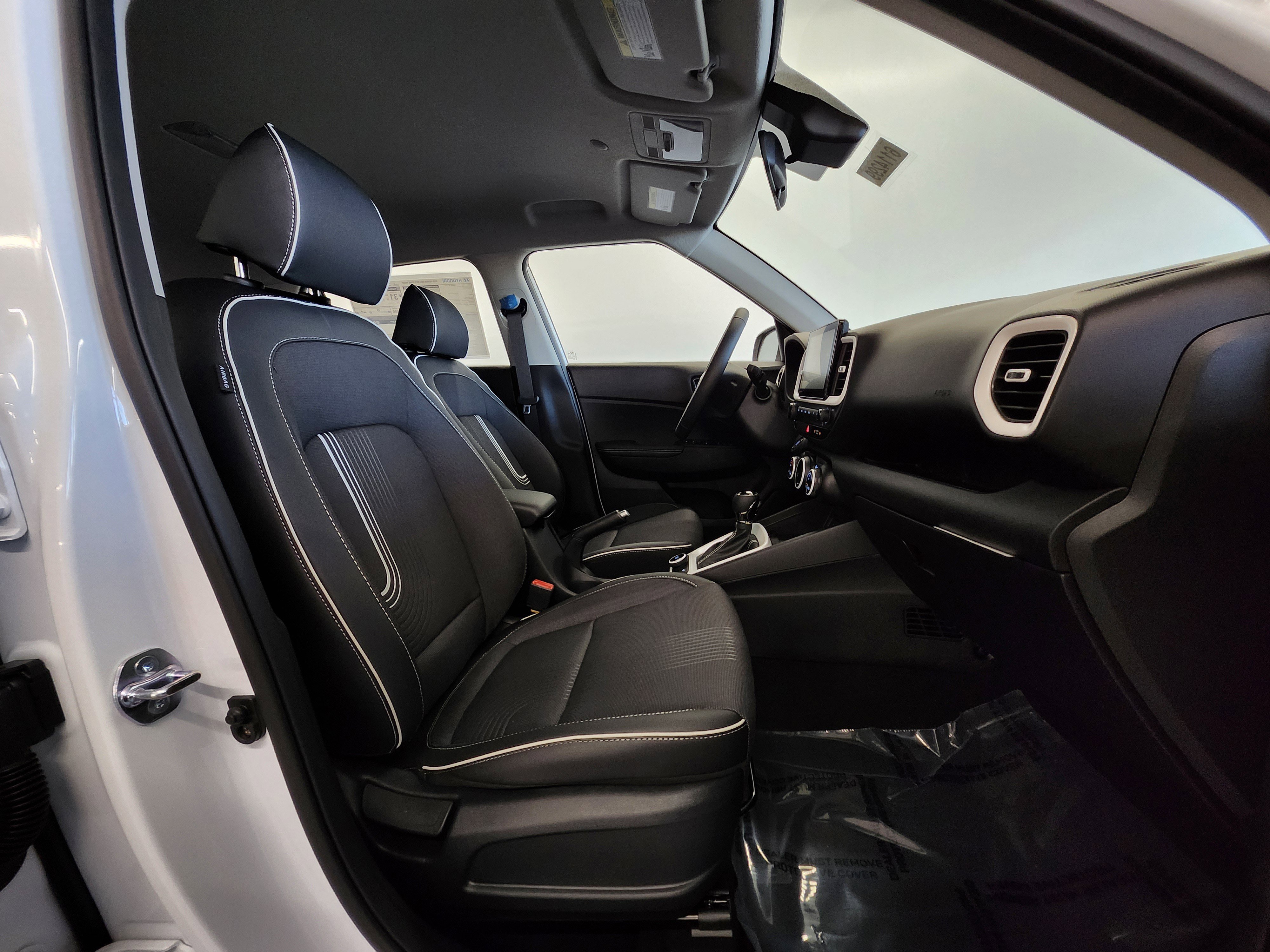 New 2026 Hyundai Venue SEL image 17