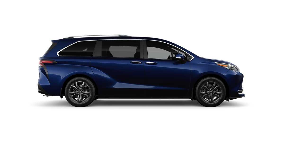 New 2026 Toyota Sienna Platinum image 12