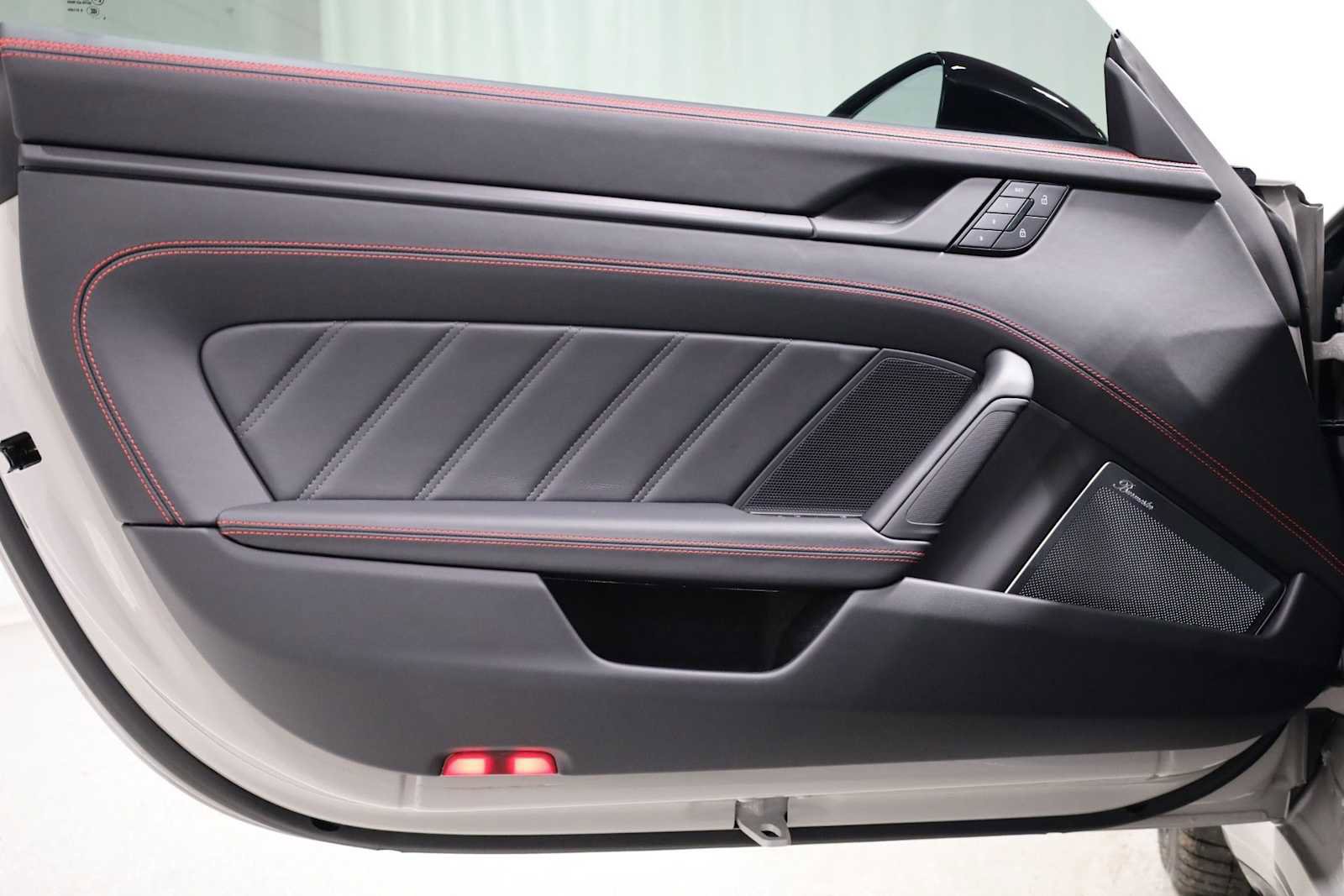 Used 2025 Porsche 911 Carrera 4 GTS AWD/4WD image 16