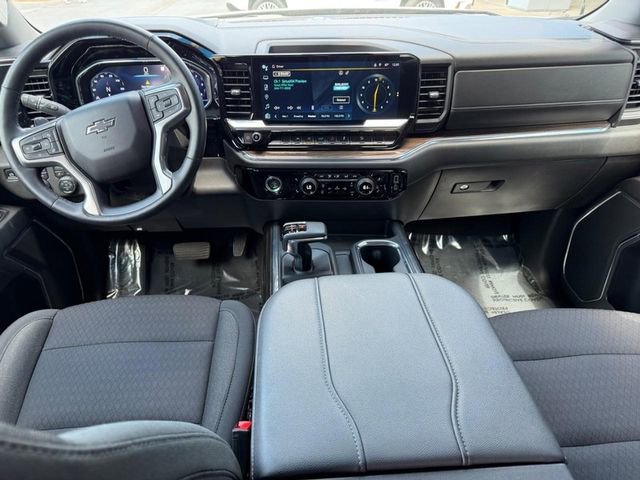 Used 2023 Chevrolet Silverado 1500 RST w/ Z71 Off-Road Package AWD/4WD image 10