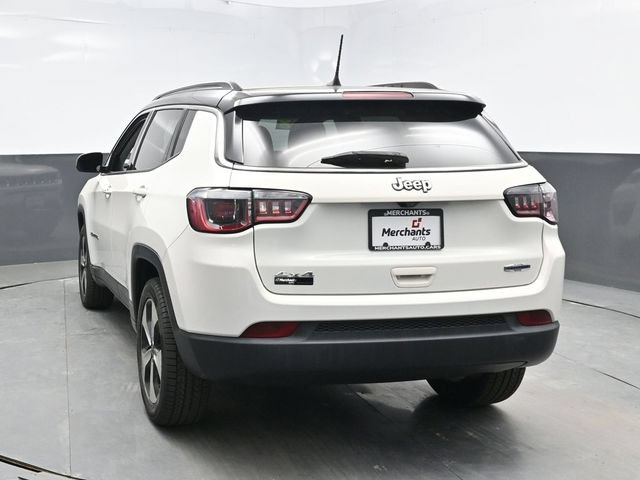 Used 2018 Jeep Compass Latitude w/ Popular Equipment Group AWD/4WD image 5