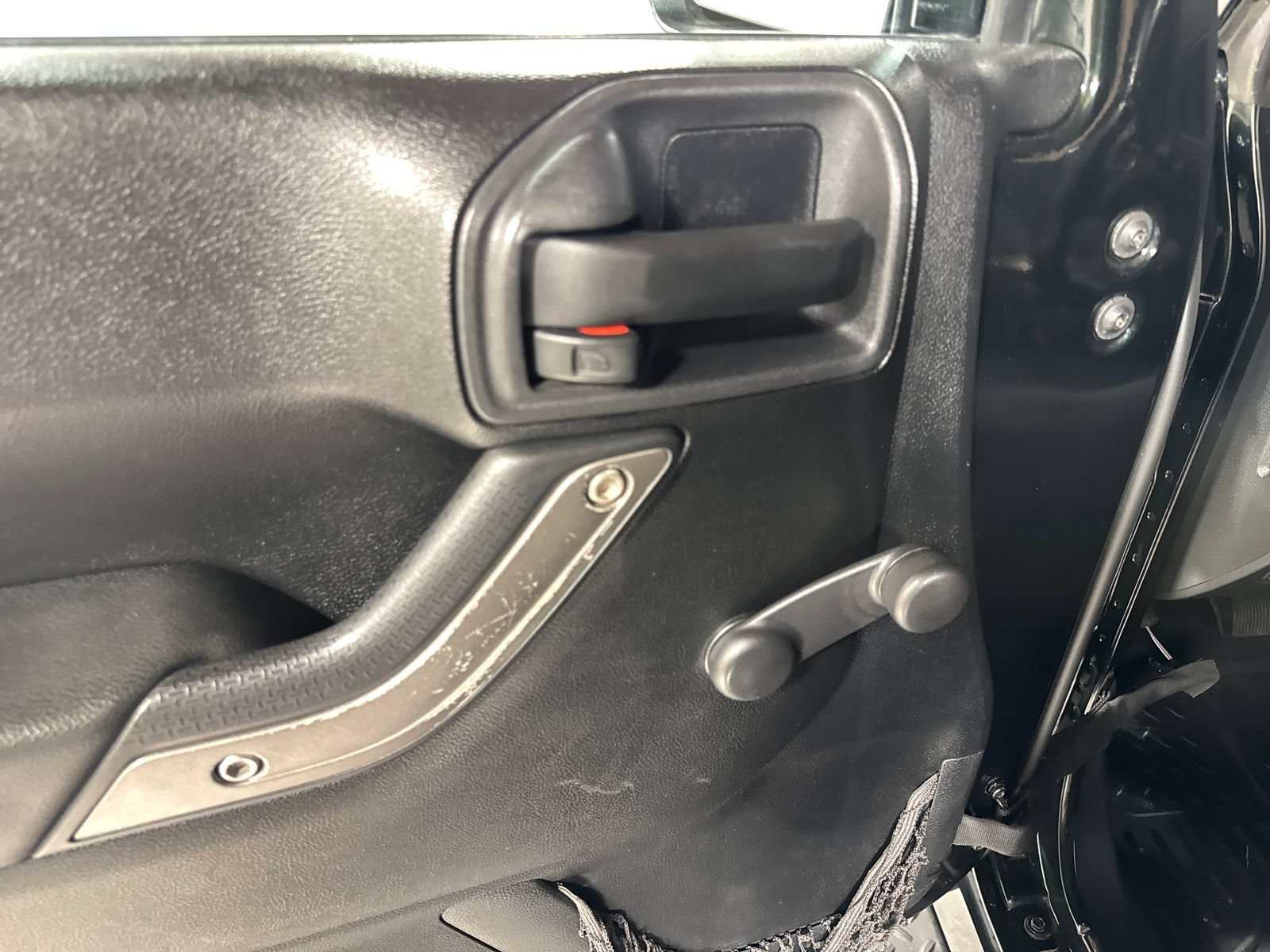 Used 2012 Jeep Wrangler Sport AWD/4WD image 16
