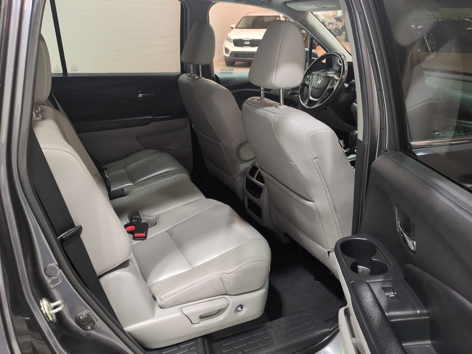 Used 2018 Honda Pilot EX-L image 11