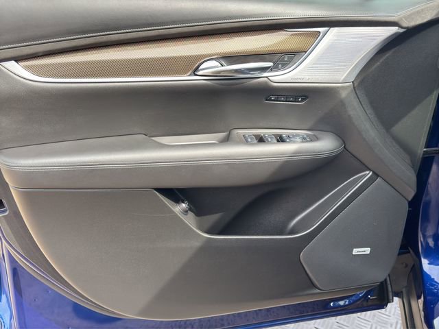 Used 2025 Cadillac XT6 Sport w/ Platinum Package image 13