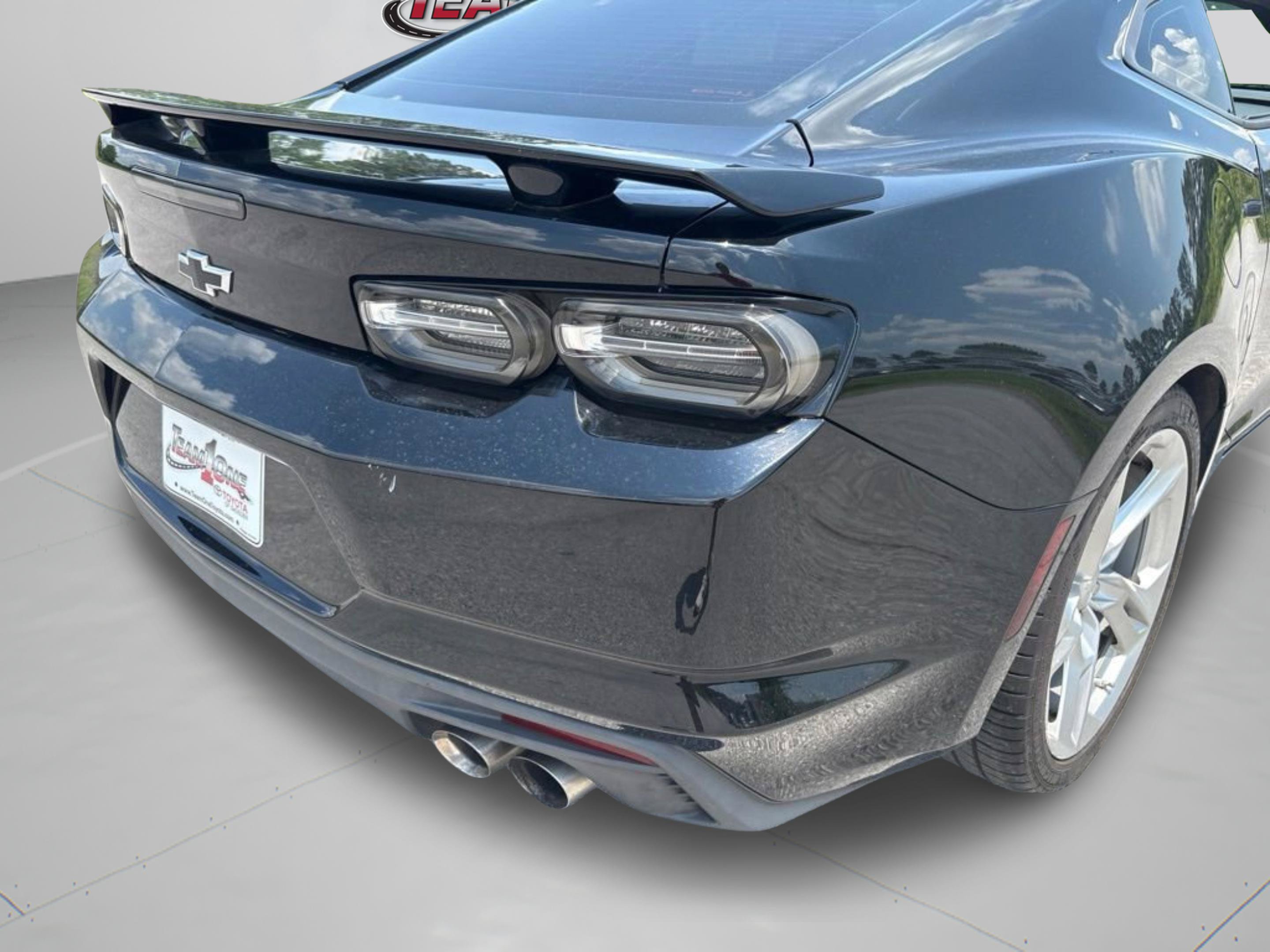 Used 2019 Chevrolet Camaro SS RWD image 30