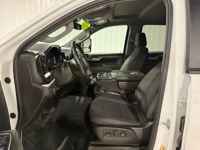 Used 2022 Chevrolet Silverado 1500 LT w/ Protection Package image 9