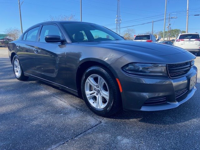 Used 2020 Dodge Charger SXT w/ Leather Interior Group image 3