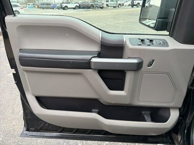 Used 2016 Ford F150 XLT image 19