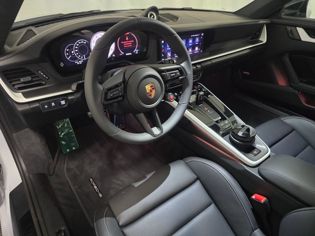 New 2026 Porsche 911 Carrera GTS RWD image 4