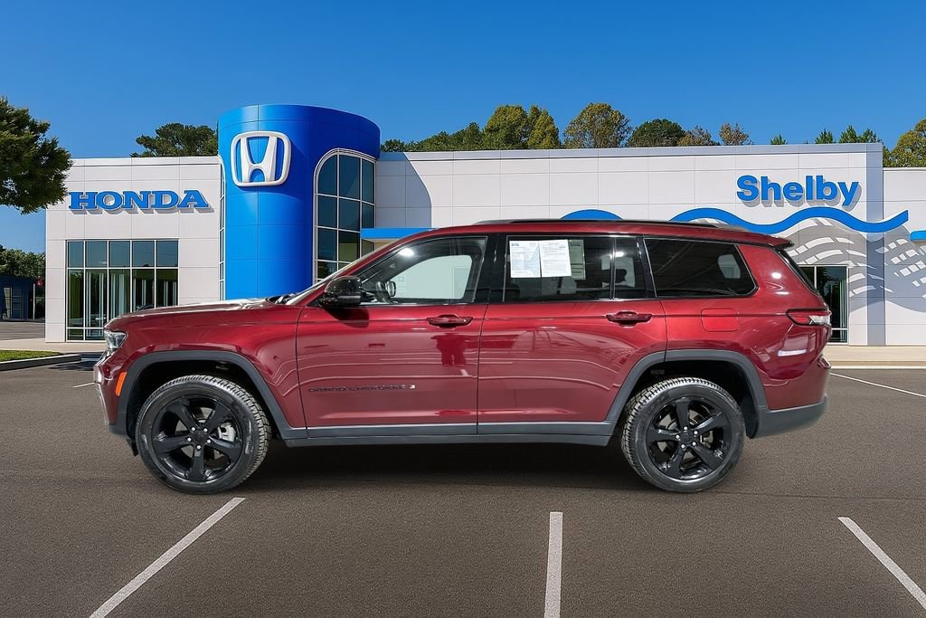 Used 2023 Jeep Grand Cherokee L Laredo image 5