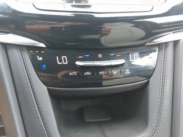 Used 2025 Cadillac XT6 Sport w/ LPO, Floor Liner Package image 24